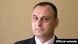 Sllobodan Petroviq