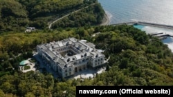 Палата за Путин на Црното Море наводно изградена за рускиот претседател Владимир Путин, во заливот Геленџик, 19 јануари 2021 година