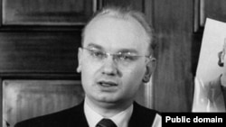 Nikolai Hohlov