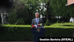 Presidenti i Kosovës, Hashim Thaçi gjatë një konference për media në Prishtinë. 
