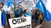 Peking je pokrenuo brutalni obračun koji je odveo više od milion Ujgura, Kazahstana i drugih muslimanskih manjina u zatočeničke logore i zatvore u svojoj zapadnoj provinciji Sinđijang pod izgovorom borbe protiv islamističkog ekstremizma.