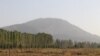 Гора Унгар-Тепа (Унгар-Тоо – на кыргызском) находится на спорной между Узбекистаном и Кыргызстаном территории в Аксыйском районе Джалалабадской области.
