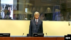 Radovan Karadžić pred Haškim tribunalom