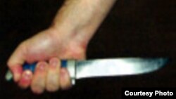 Ўзбекистон фуқароси¸ терговчиларга кўра¸ 81 жойидан пичоқланган.