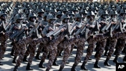 Marš sjevernokorejskih vojnika u Pjongjangu (foto arhiv)