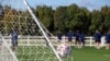 Ekipi me më pak xixa afër vetes, Wycombe Wanderers, që zotërohet në pjesën më të madhe nga miliarderi gjeorgjiano-kazak, Mikheil Lomtadze, është duke e luajtur ndryshe lojën.