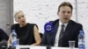 Maria Kalesnikava și Maxim Znak la o conferință de presă din august 2020