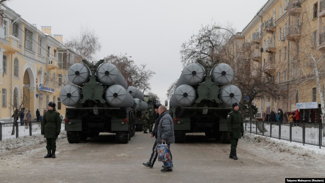 Potvrđeno je da je Turska, koja pregovara o kupnji sustava oružja S-400 iz Rusije, jedna od zemalja koja je primila upozorenje (Foto: sustav S-400)