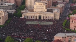 Antivladini demonstranti ispunili jerevanski Trg republike
