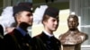 Руководство новосибирского колледжа выступило против бюста Сталина 