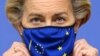 Újabb 300 millió adag vakcinát kötött le az EU