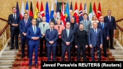 Európai vezetők a londoni csúcson 2025. március 2-án