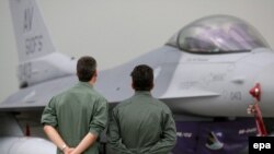 Военной авиатехники в мире много. Но такой, как представленный в Фарнборо российский истребитель, нет ни у кого