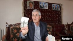 Бывший узбекский политзаключенный Мухаммад Бекжан обрадовался вниманию со стороны известного российского рок-музыканта Бориса Гребенщикова. 