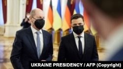 Olaf Scholz și Volodimir Zelenski, Kiev, 14 februarie 2022.