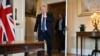 Premierul Marii Britanii Boris Johnson pregătindu-se să rostească un discurs pe 24 februarie 2022, ziua în care Rusia a invadat Ucraina.