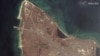 Imagine din satelit înfățișînd desfășurări de elicoptere în apropiee de lacul Donuzlav, Crimeea, Ucraina, 18 februarie 2022. (Maxar Technologies)