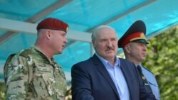 Претседателот на Белорусија Александар Лукашенко на воениот собир во Брест