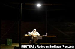 A novemberi szlovákiai országos tesztelés egyik állomása.