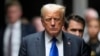 Fostul președinte american și candidat republican la președinția SUA, Donald Trump, se îndreaptă către jurnaliști după condamnarea sa la Tribunalul Penal din Manhattan, în New York, pe 30 mai 2024. 