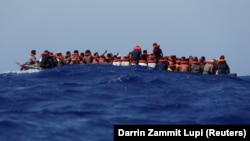 Italijansko Ministarstvo unutrašnjih poslova navodi da je više od 37.000 migranata brodom stiglo na italijansko tlo od početka januara, što je više nego dvostruko u odnosu na isto razdoblje prošle godine.