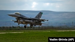 Ništa od 12 višenamjenskih borbenih aviona F-16 Barak od Izraela (ilustrativna fotografija)