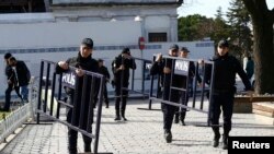 Pamje txë reagimit të policisë nga një sulm i mëhershëm