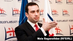 Վրաստան - Իրակլի Ալասանիան Թբիլիսիում ասուլիսի ժամանակ, ապրիլ, 2015թ․