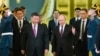 Ruski predsjednik Vladimir Putin (u centru desno) dočekuje svog kineskog kolegu, Xi Jinpinga (u centru lijevo), na razgovorima u Kremlju u junu.