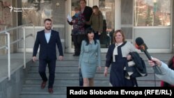 Специјалните јавни обвинителки Фатиме Фетаи и Катица Јанева пред Кривичниот суд во Скопје по судење за „шамарите“ за Жерновски. 