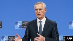 Generalni sekretar NATO-a Jens Stoltenberg govori na konferenciji za novinare u sjedištu NATO-a u Briselu 14. juna 2024.