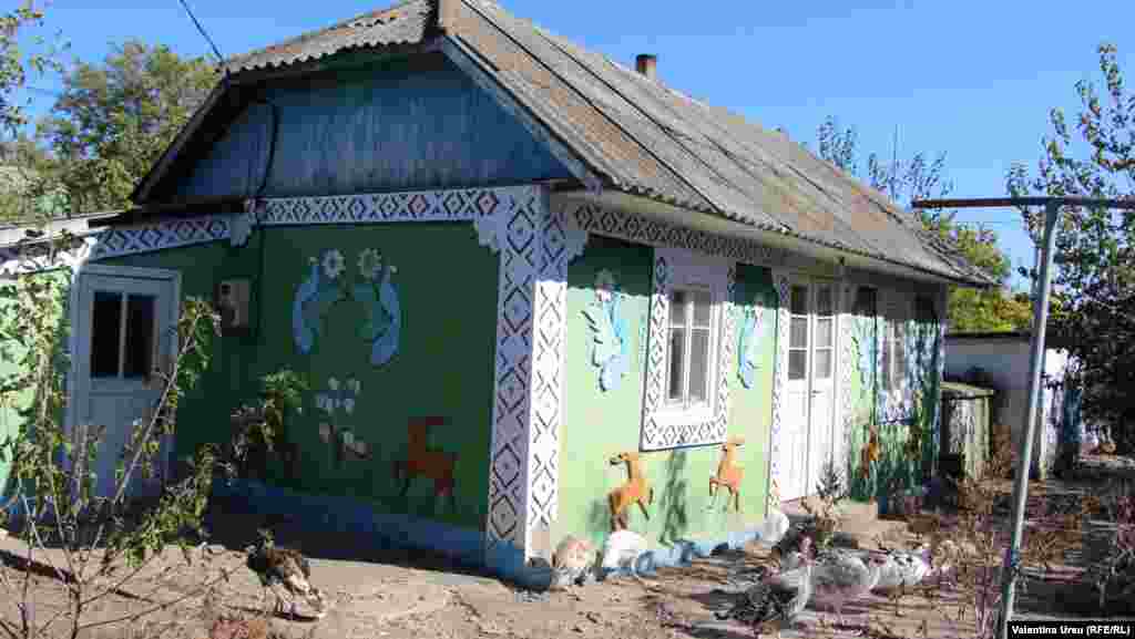 Moldova - people in Cupcini town