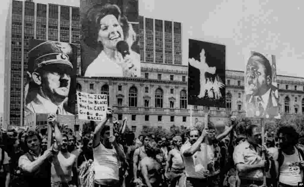 Марш на Денот на геј слободата во Сан Франциско на 26 јуни 1977 година.