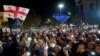 Gjeorgjianët protestojnë në qendër të Tbilisit kundër rezultatit të zgjedhjeve parlamentare të 26 tetorit.