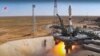 Një raketë ruse Soyuz ngrihet nga kozmodromi Baikonur në Kazakistan më 9 gusht, duke sjellë në orbitë një satelit iranian Khayyam.