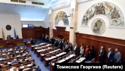 Архивска фотографија - Гласање на уставните амандамни во прва фаза. 