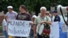 Chișinău. Un protest în fața Băncii Naționale, din șirul de acțiuni de stradă declanșate de aflarea devalizării sistemului bancar în 2014. 