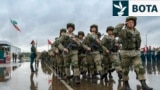 Ushtarët rusë marshojnë gjatë ceremonisë së hapjes së stërvitjeve të përbashkëta ruso-bjelloruse "Zapad-2021" në shtator 2021.