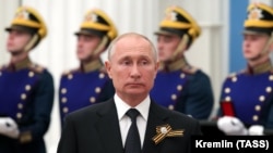 Ако промените бъдат одобрени, това ще позволи на Путин да запази президентския си пост до 2036 г. 