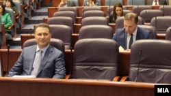 Архивска фотографија: Поранешниот премиер Никола Груевски и министерот за внатрешни работи Оливер Спасовски