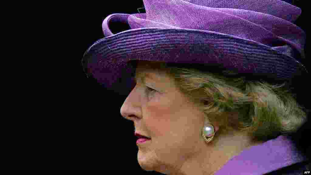Margaret Thatcher la un serviciu memorial ce marca a 25-a aniversare a eliberării Insulelor Falkland &icirc;n iunie 2007.