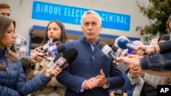 Suveranistul Călin Georgescu a candidat ca independent și a obținut cele mai multe voturi în turul I al alegerilor prezidențiale. 