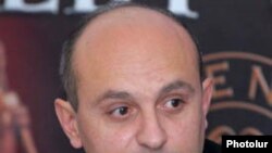 «ժառանգություն» խմբակցության ղեկավար Ստեփան Սաֆարյանը:
