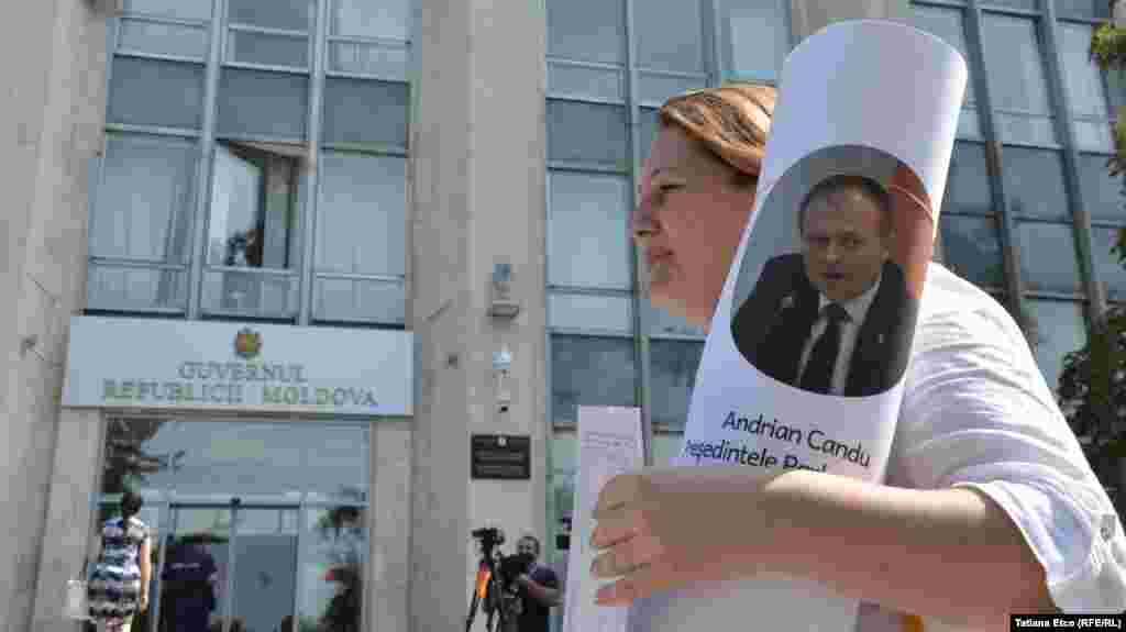 Natalia Bzovaia, iniţiatoarea grupul „Pedagogi solidari”