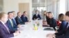 Përfaqësuesit e institucioneve të Kosovës gjatë takimit me Përfaqësuesen e Lartë të Bashkimit Evropian, Federica Mogherini.